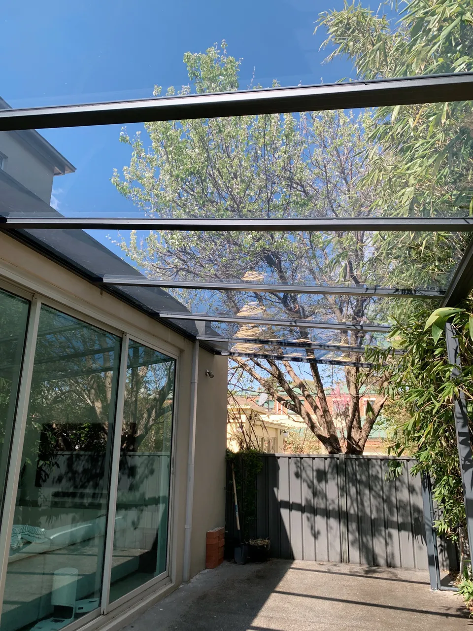 Clearview patio roofing project beside a Melbourne home