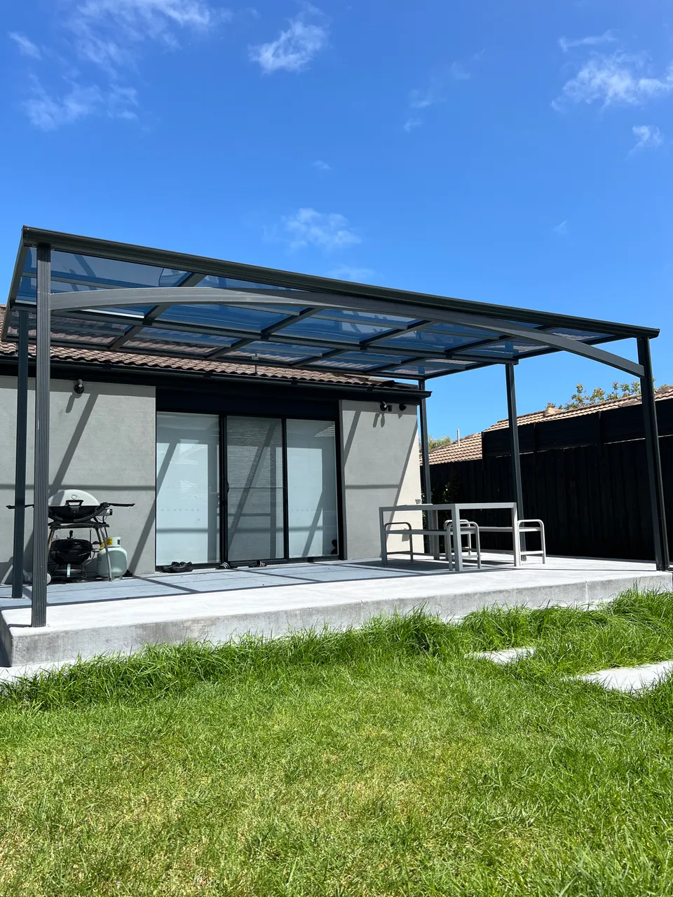 Completed Bentleigh Clearview Patio viewed from the garden